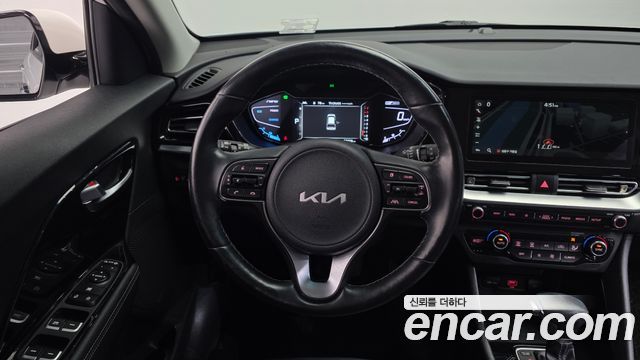 Kia Niro 2022 — photo 13