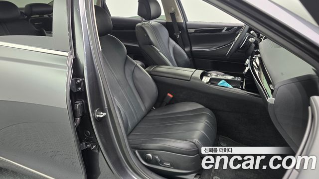 Genesis G80 2021 — photo 18