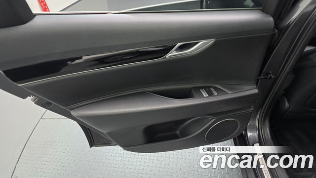 Genesis G80 2021 — photo 15