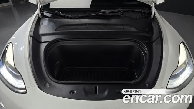 Tesla Model Y 2022 — photo 6