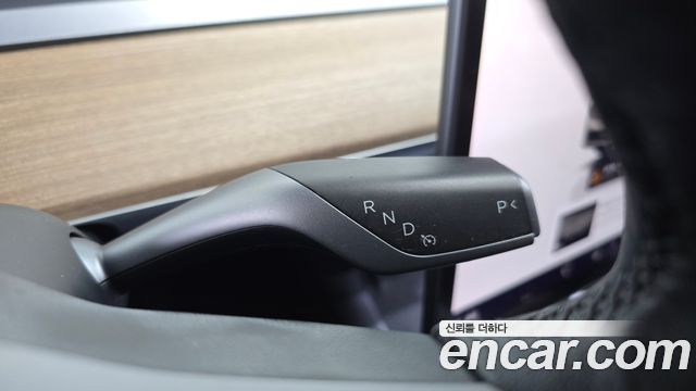 Tesla Model Y 2022 — photo 12
