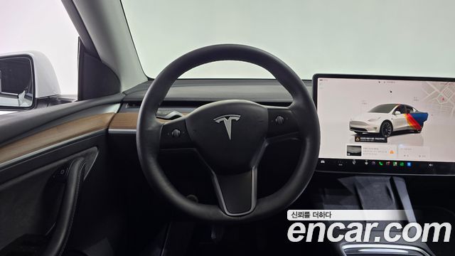 Tesla Model Y 2022 — photo 19