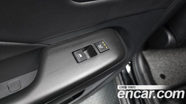Hyundai Kona 2023 — photo 25