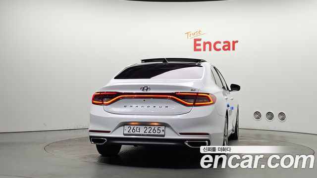Hyundai Grandeur 2017 — photo 4