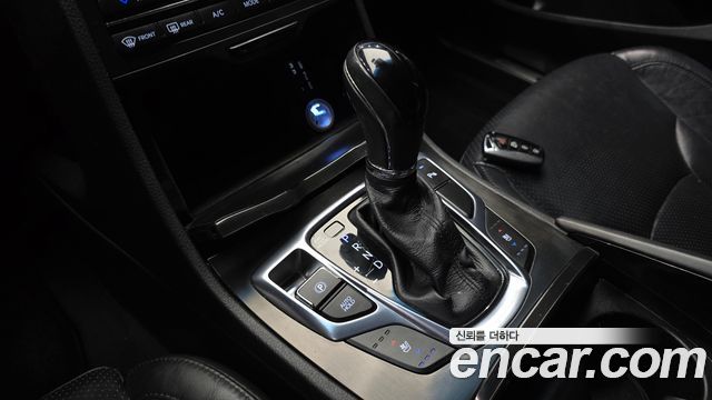 Hyundai Grandeur 2015 — photo 9