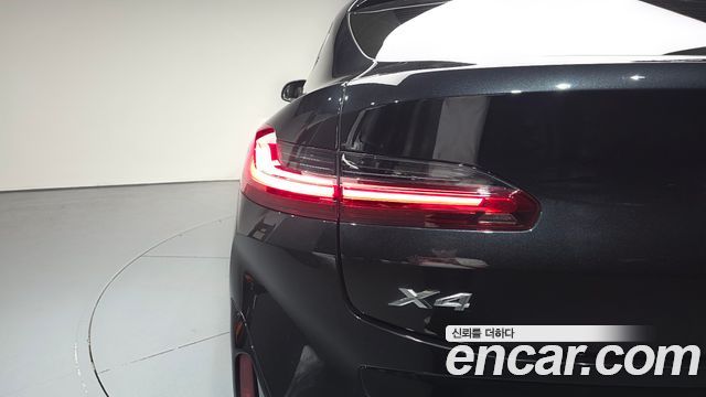 BMW X4 2025 — photo 9