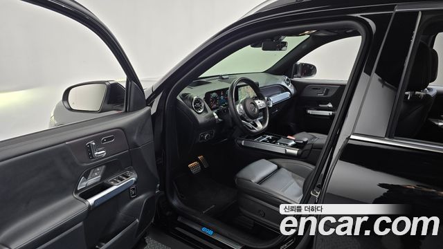 Mercedes-Benz EQB 2023 — photo 13