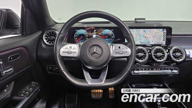Mercedes-Benz EQB 2023 — photo 19