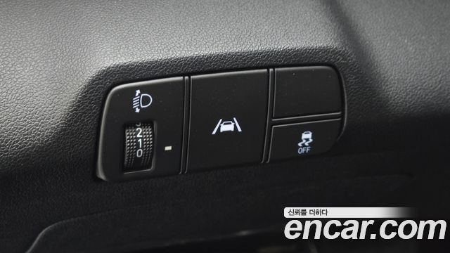 Hyundai AVANTE 2021 — photo 15