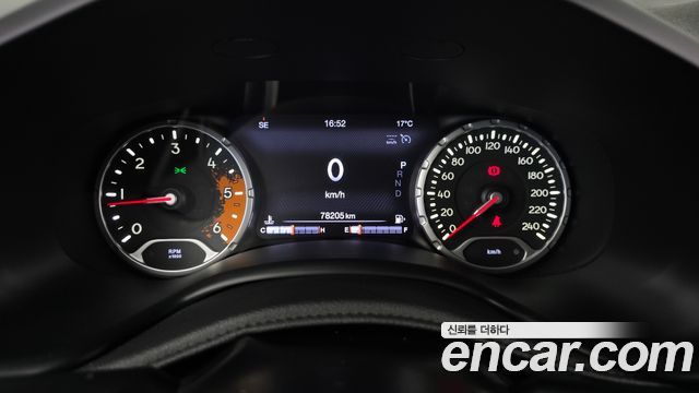 Jeep Renegade 2017 — photo 8