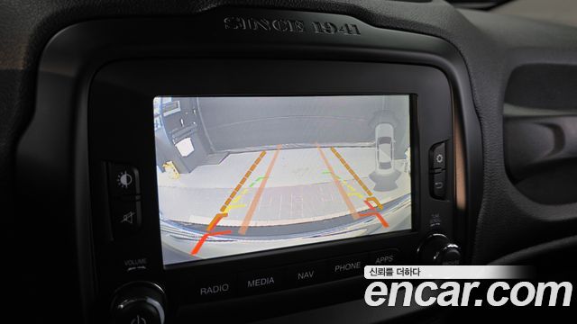 Jeep Renegade 2017 — photo 16