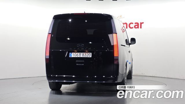 Hyundai Staria 2025 — photo 4