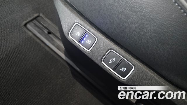 Hyundai Staria 2025 — photo 18