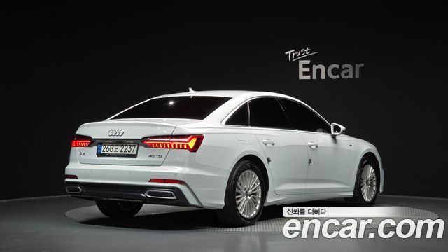 Audi A6 2020 — photo 2