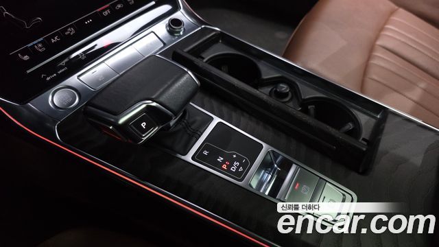 Audi A6 2020 — photo 12