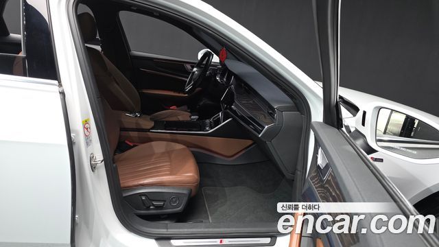 Audi A6 2020 — photo 17