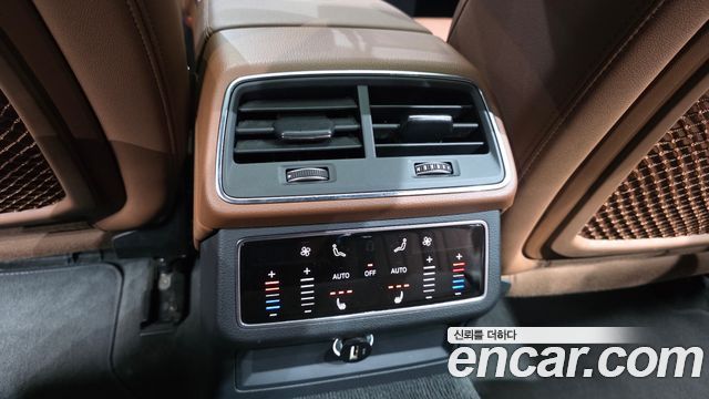 Audi A6 2020 — photo 24