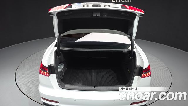 Audi A6 2020 — photo 26
