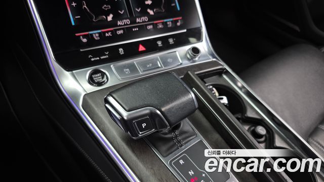 Audi A7 2021 — photo 9