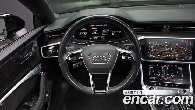Audi A7 2021 — photo 13