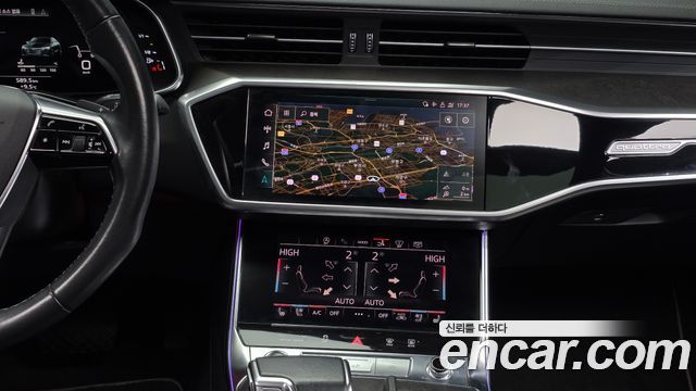 Audi A7 2021 — photo 14