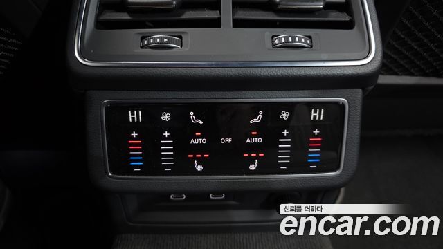 Audi A7 2021 — photo 19
