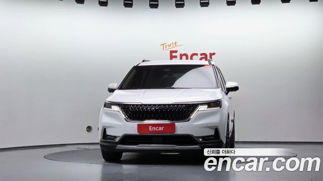 Kia Canival 2023 — photo 3