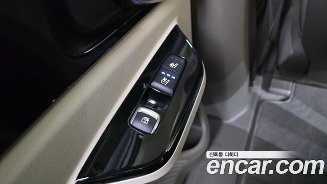 Kia Canival 2023 — photo 25