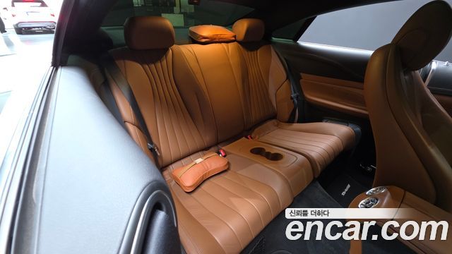 Mercedes-Benz E-Class 2019 — photo 18