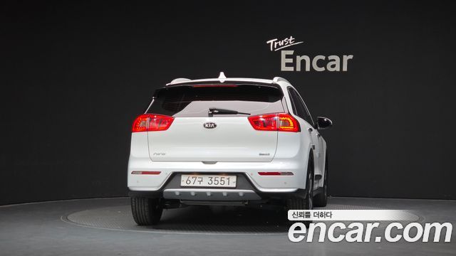 Kia Niro 2018 — photo 4