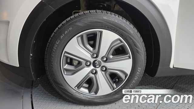 Kia Niro 2018 — photo 5