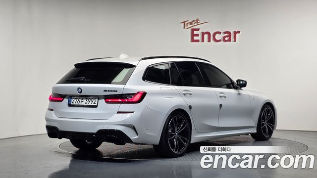 BMW 3-Series 2021 — photo 2