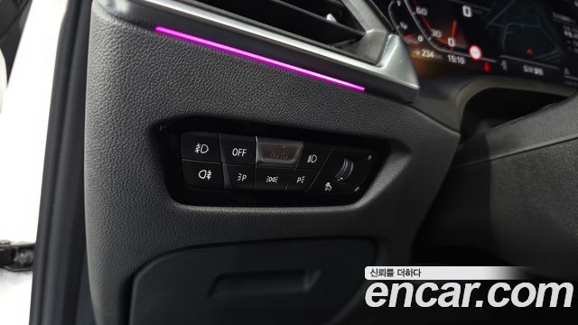 BMW 3-Series 2021 — photo 27