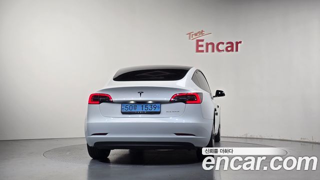 Tesla Model 3 2022 — photo 4
