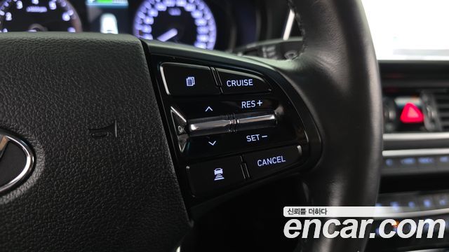 Hyundai Grandeur 2018 — photo 17