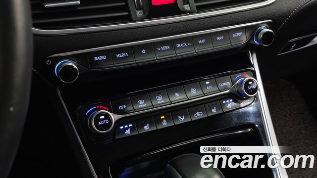Hyundai Grandeur 2018 — photo 18