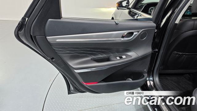 Hyundai Grandeur 2023 — photo 15