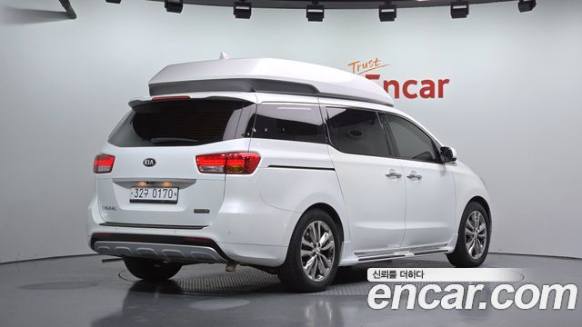 Kia Canival 2016 — photo 2