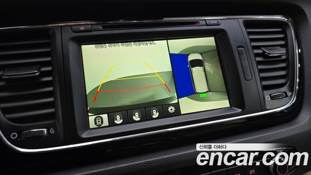 Kia Canival 2016 — photo 14