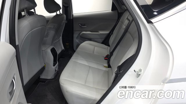 Hyundai Kona 2023 — photo 17