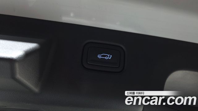 Hyundai Kona 2023 — photo 23
