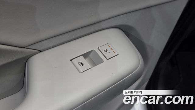 Hyundai Kona 2023 — photo 28