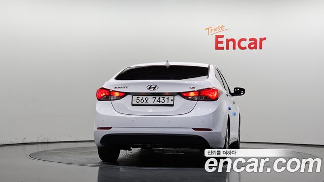 Hyundai AVANTE 2014 — photo 4
