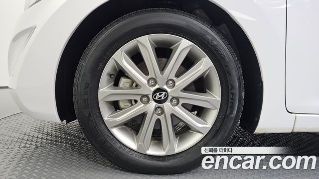 Hyundai AVANTE 2014 — photo 5
