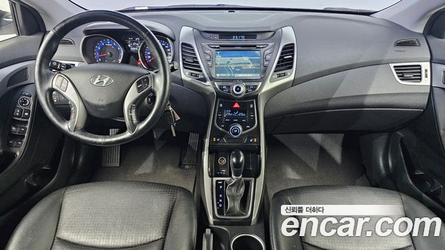 Hyundai AVANTE 2014 — photo 10