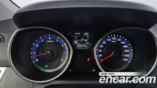 Hyundai AVANTE 2014 — photo 11