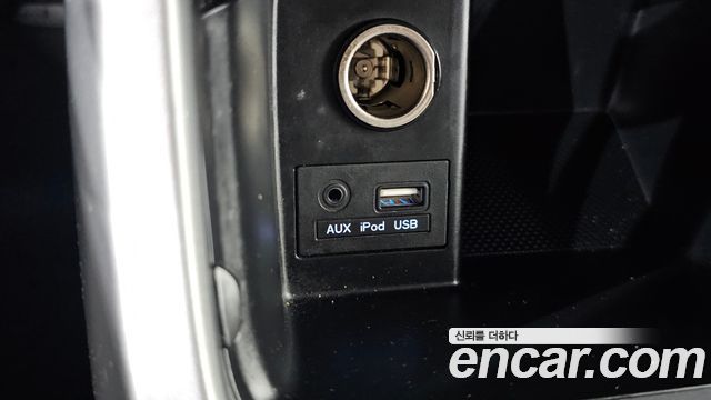 Hyundai AVANTE 2014 — photo 19