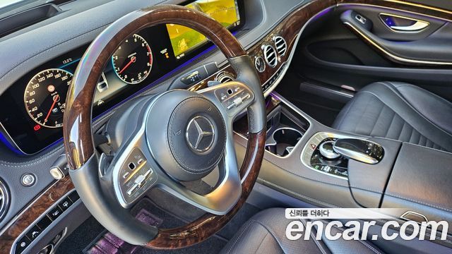 Mercedes-Benz S-Class 2020 — photo 7