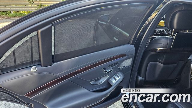 Mercedes-Benz S-Class 2020 — photo 16