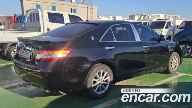 Toyota Camry 2011 — photo 2